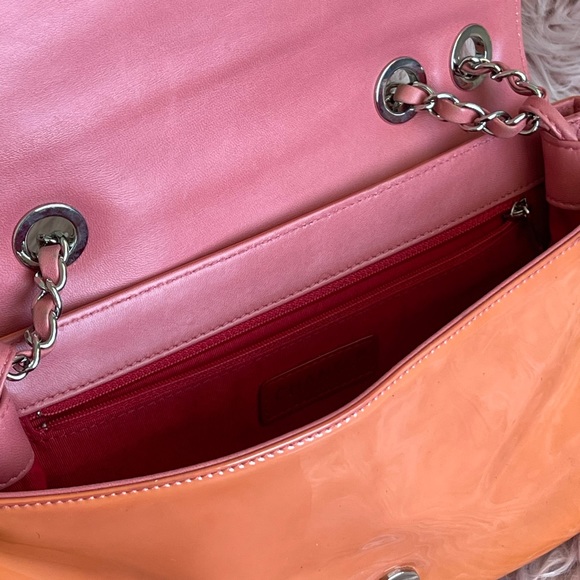 Limited edition Chanel bag! - Picture 6 of 6